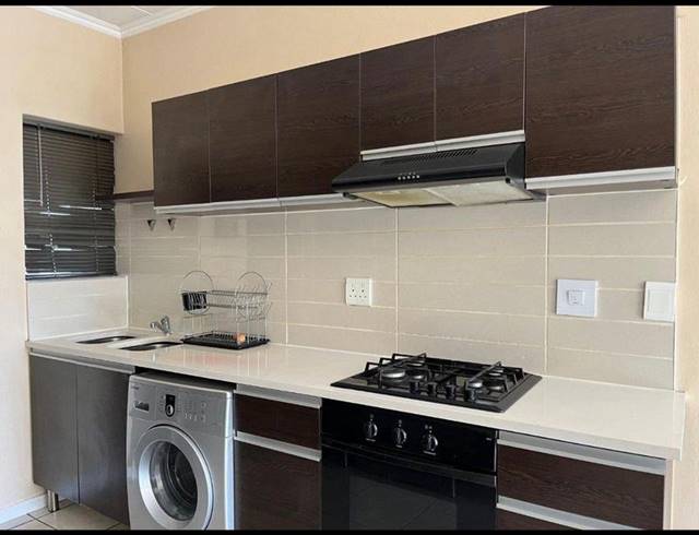 2 BEDROOM PROPERTY TO RENT IN GREENSTONE HILL